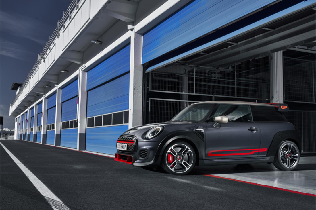 mini-jcw-gp (12).jpg