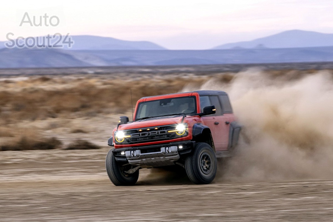 2022-Ford-Bronco-Raptor_15-Copy.jpg