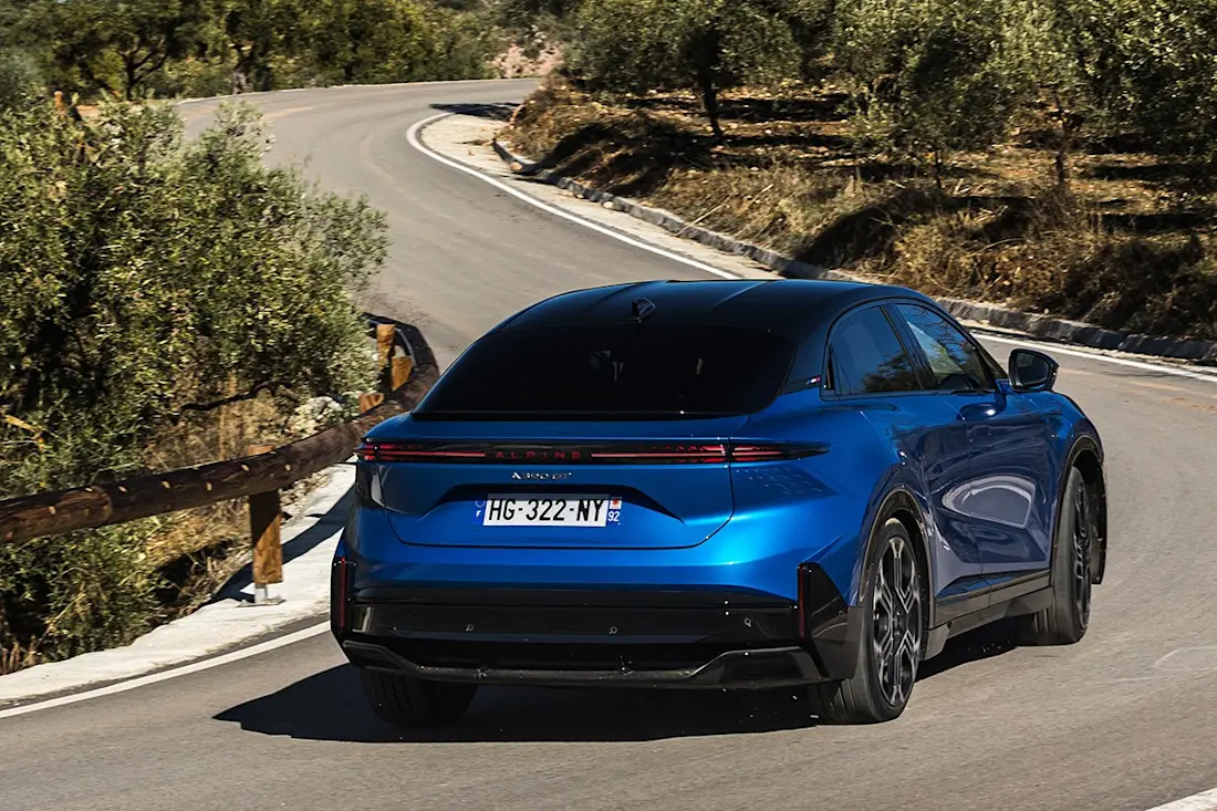BEBE20251218 Alpine A390 06