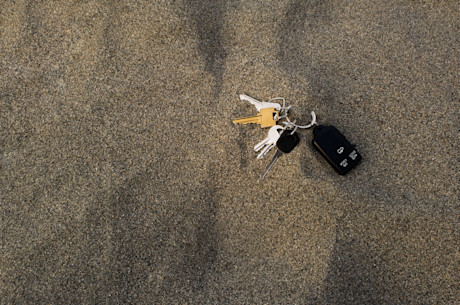 lost car key beach, verlorener schlüssel
