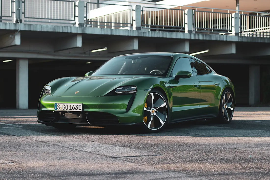 Porsche Taycan Turbo S Front 2