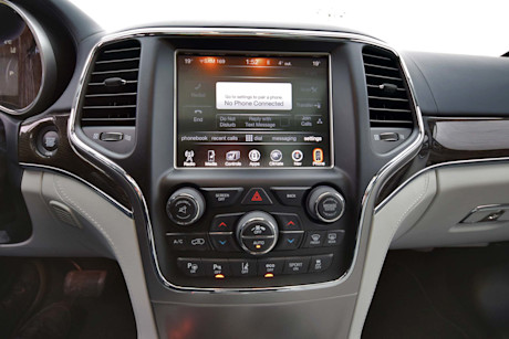 Editorial 2017 jeep grand cherokee summit 17 jp