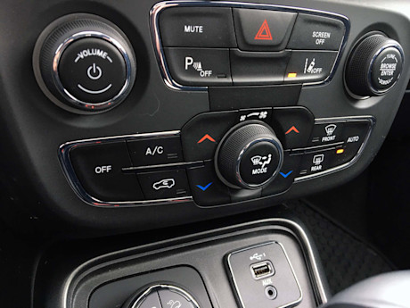 Editorial 2020 jeep compass trailhawk 34 db fr