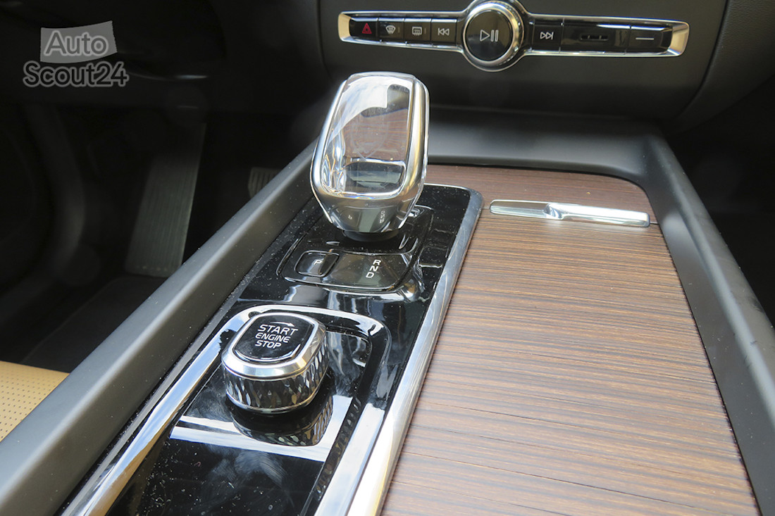 23_volvo xc 60.JPG