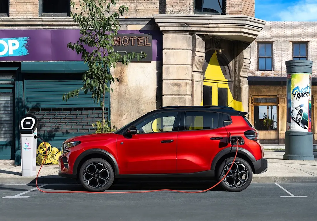 Citroen-e-C3-2024-Seitenansicht