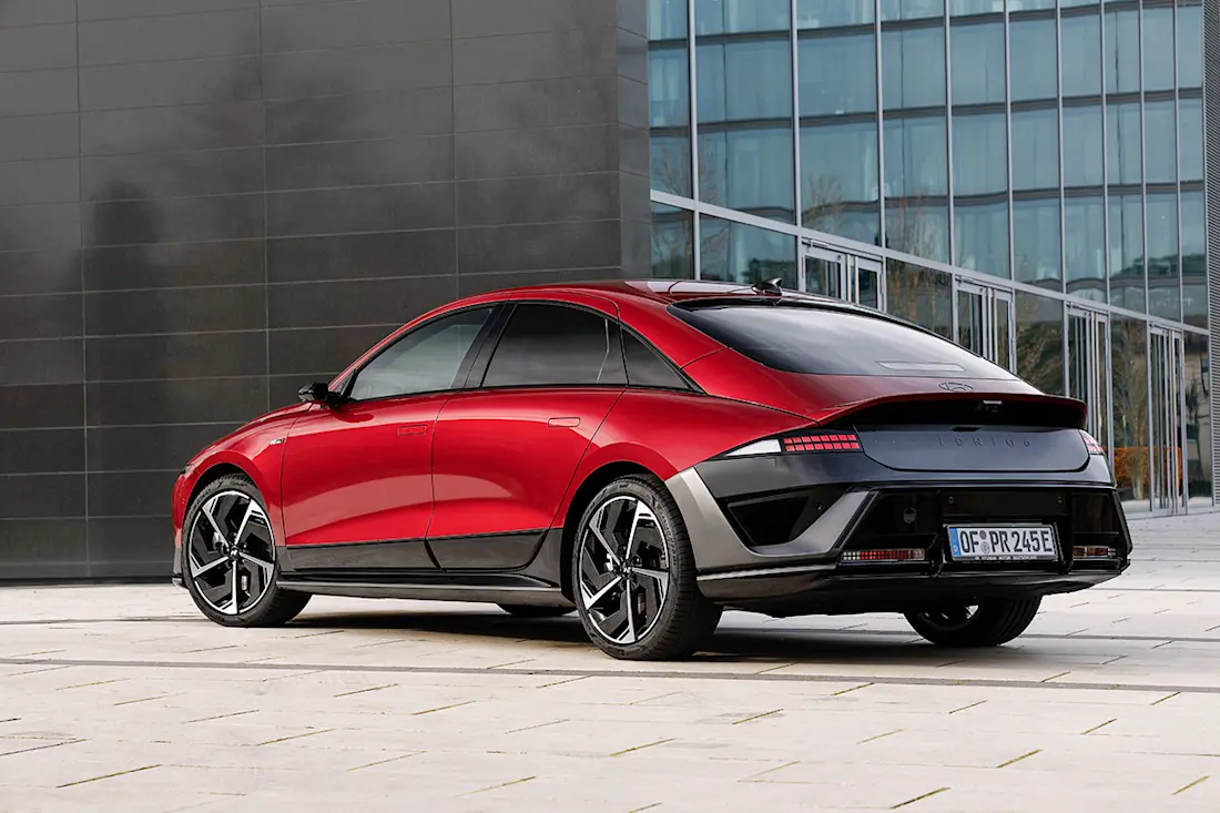 BEBE20260813 Hyundai Ioniq 6 02