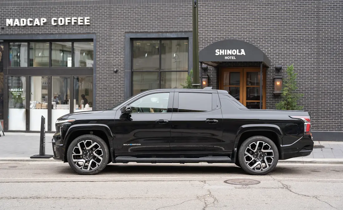 Editorial 2024 chevrolet silverado ev jw 7