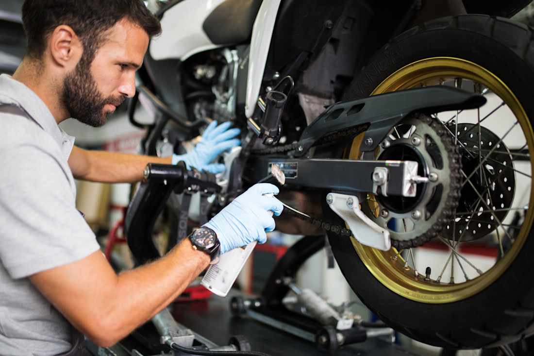 Vergaser einstellen bei Motorrad, Moped oder Motorroller