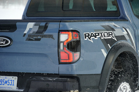 Le Ford Ranger Raptor soumis à une tempête hivernale Image