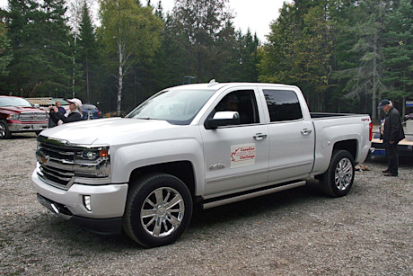 Editorial 04c 2016 chevrolet silverado