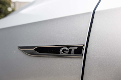 Editorial 2018 volkswagen passat gt 10 bm