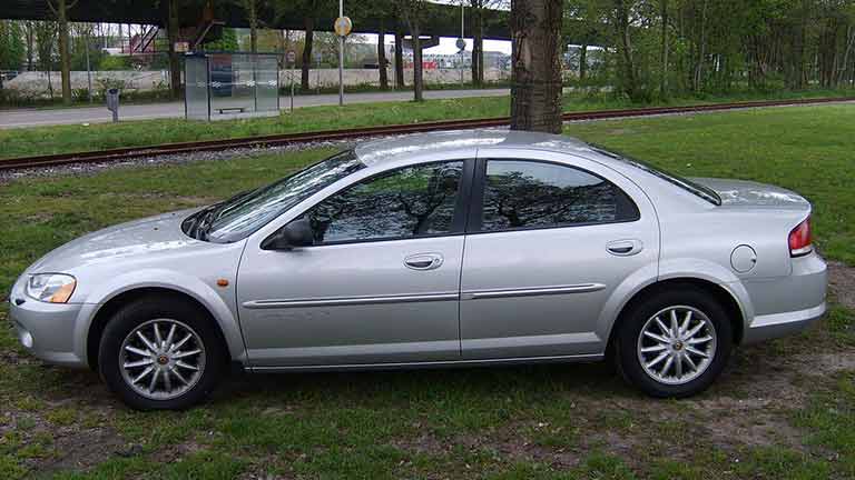 interiorul Chrysler Sebring