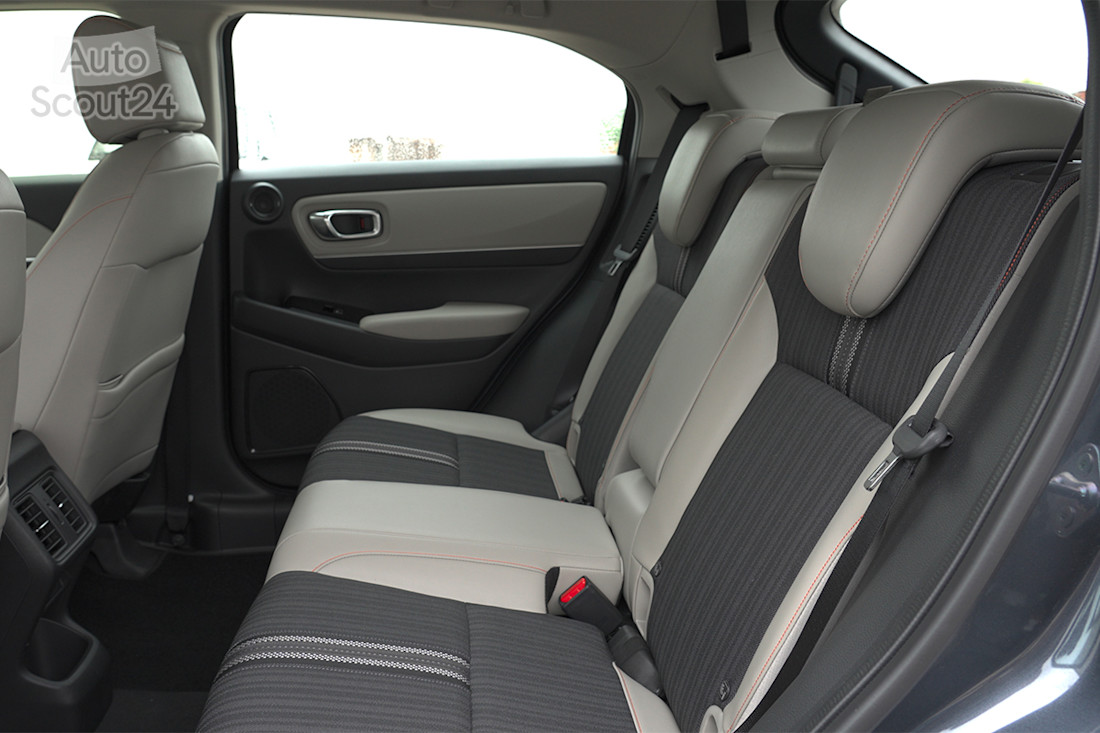 honda-hr-v-2024-interior (2).jpg