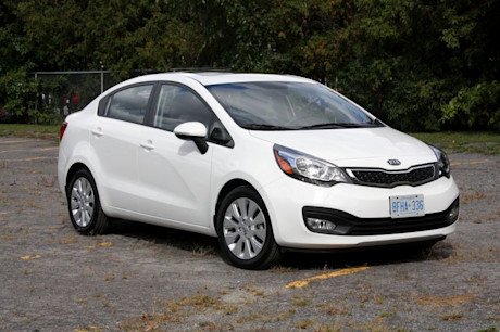 Editorial 2012 kia rio sedan cc 001 7238