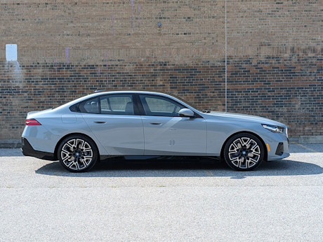 Editorial 2025 bmw i5 xdrive40 td sb 240813 14