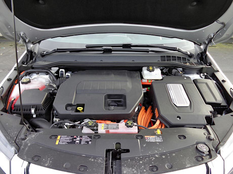 Editorial 2014 chevrolet volt gw 01