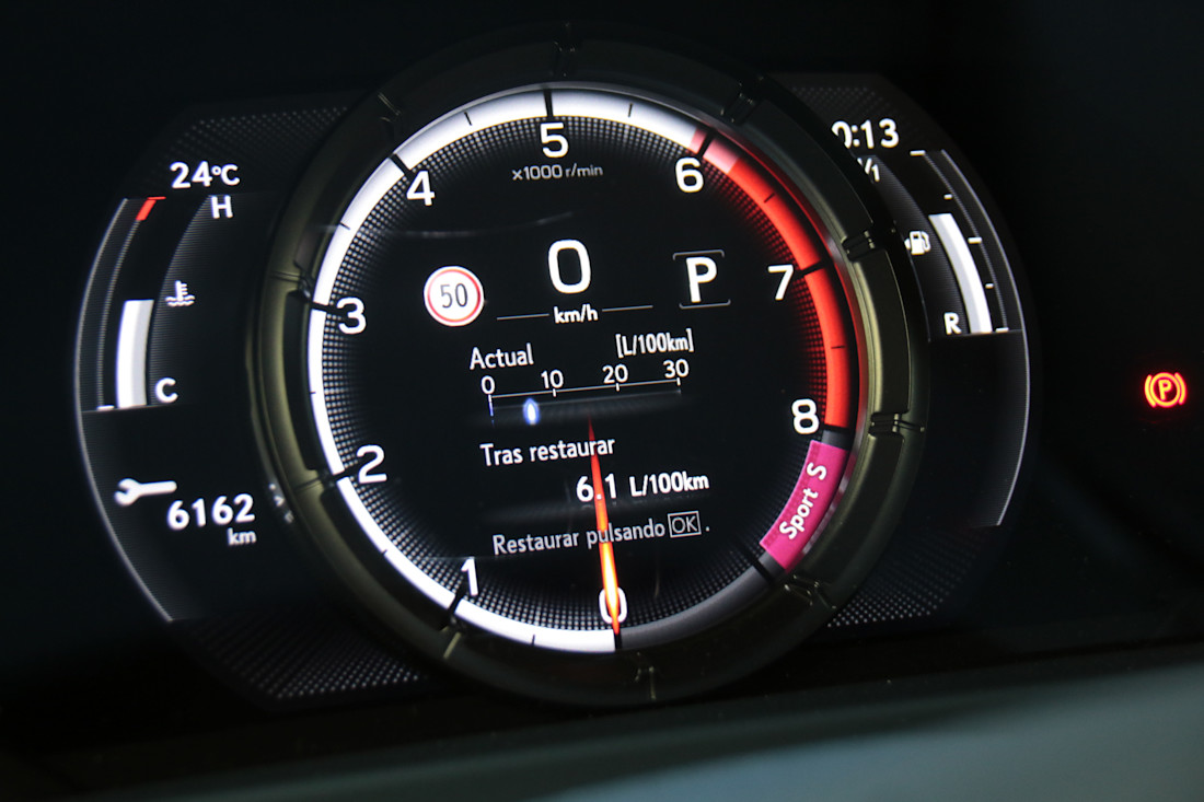 lexus-ux250h (15).JPG