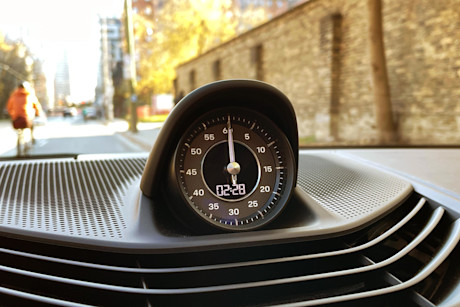 Editorial 2021 porsche taycan turbo s cross turismo 33 ct