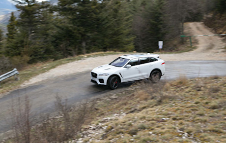Editorial 2020 jaguar f pace svr 13 jw