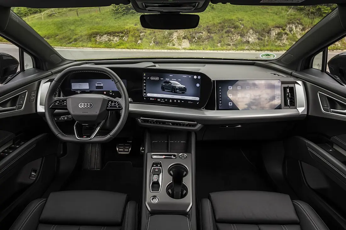 BEBE20260702 Audi Q4 03