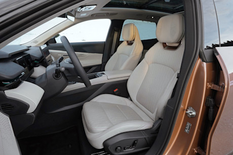 Lynk & Co 08 (2026)_Vordersitze