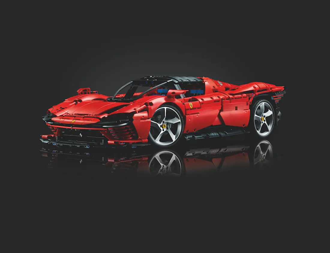 Lego Technic Ferrari Daytona SP3 (2022) statisch, vooraanzicht