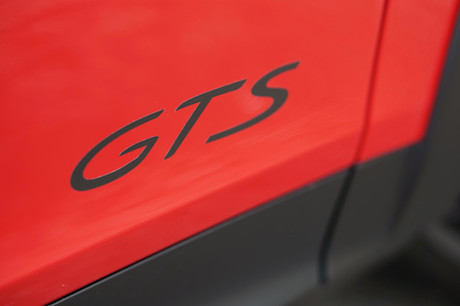 Editorial 2021 porsche cayenne gts coupe 12 jl