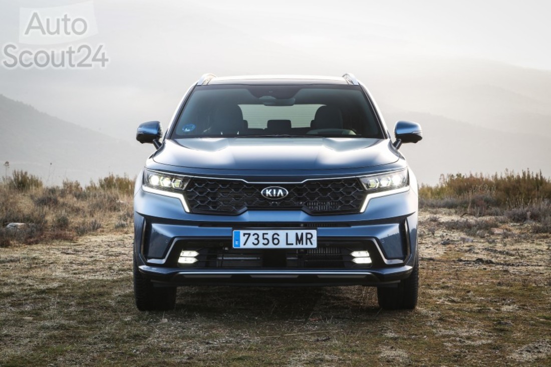 NUEVO KIA SORENTO PHEV - CALIDAD MEDIA_001 (1).jpg