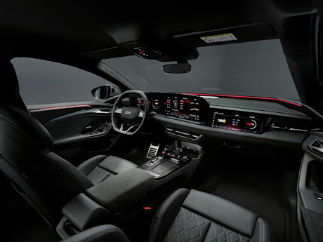 Editorial 2025 audi s6 e tron sportback audi preview 240717 pb 13