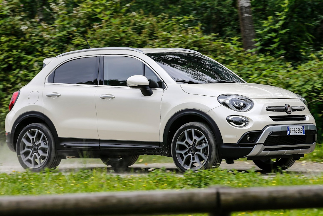 fiat-500x-side