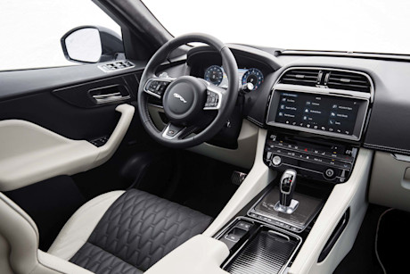 Editorial 2020 jaguar f pace svr 01 jaguar
