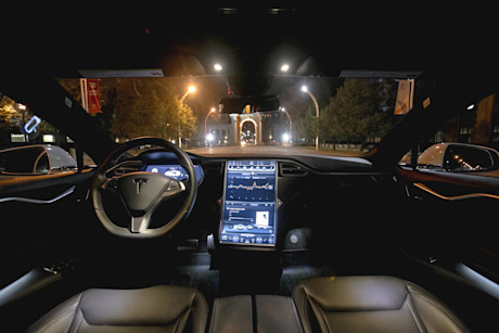 Editorial 2015 tesla model s p85d 21 rf
