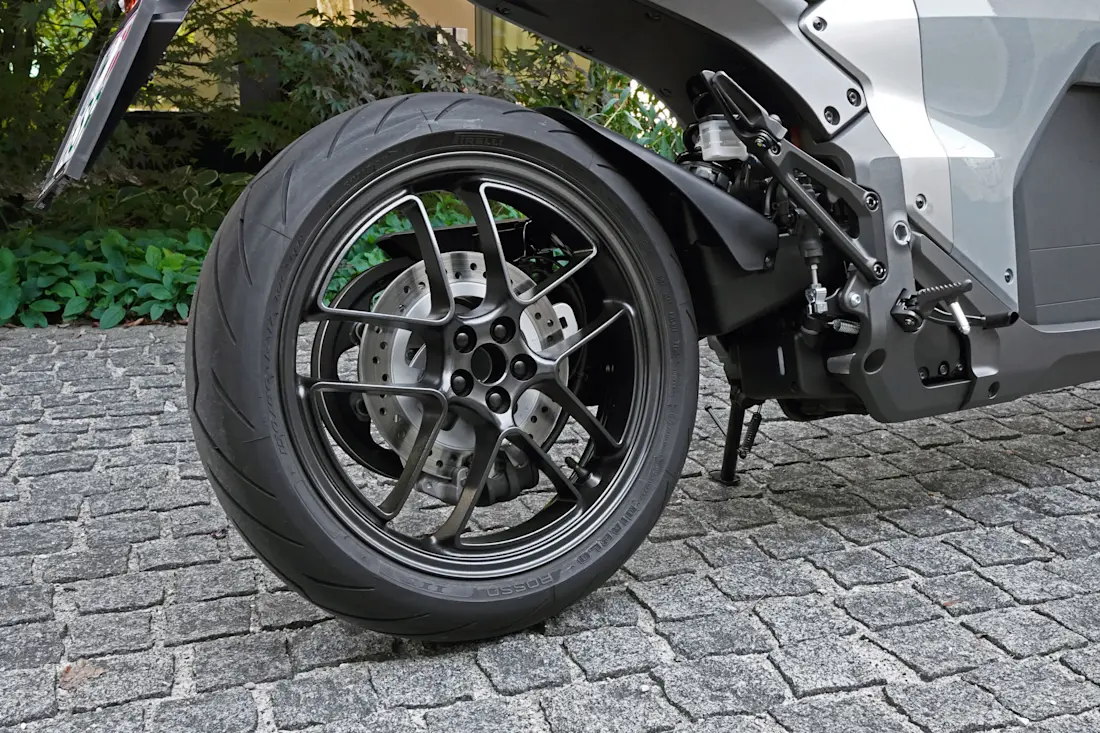 10 honda-wn7-2026-hinterrad
