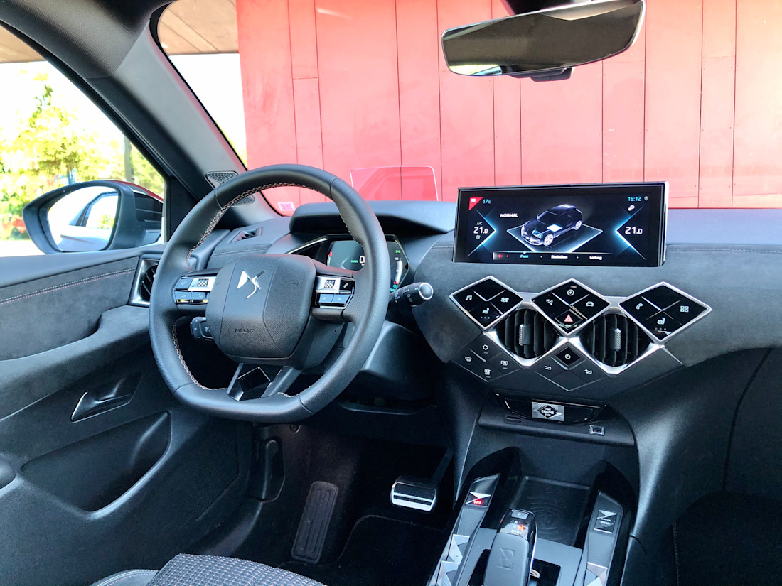 ds3-crossback-e-tense-2020-interieur