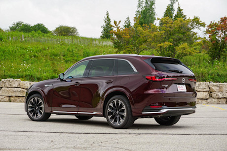 Editorial 2024 mazda cx 90 signature 231003 03 di