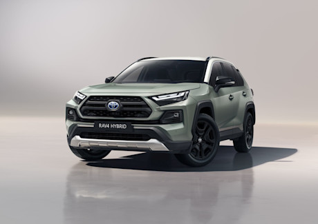 RAV 4 ibrida fronte