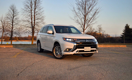 Editorial 2020 mitsubishi outlander phev gt s awc 04 mb