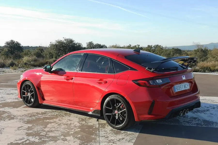 honda-civic-type-r-2023-autoscout24 (5)