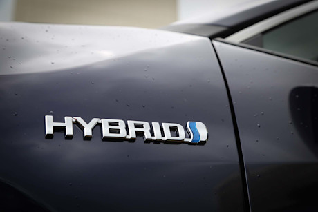 Editorial 2019 toyota rav4 hybrid limited 04 ts