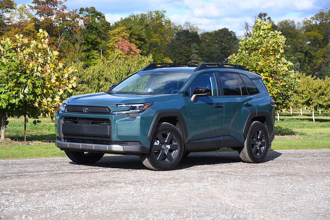 Vehicle Prices Fell in 2025 As Canadians Focused on Affordability, AutoTrader Data Shows Image
