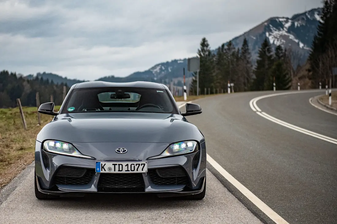Toyota-Supra-3.0-iMT-Front