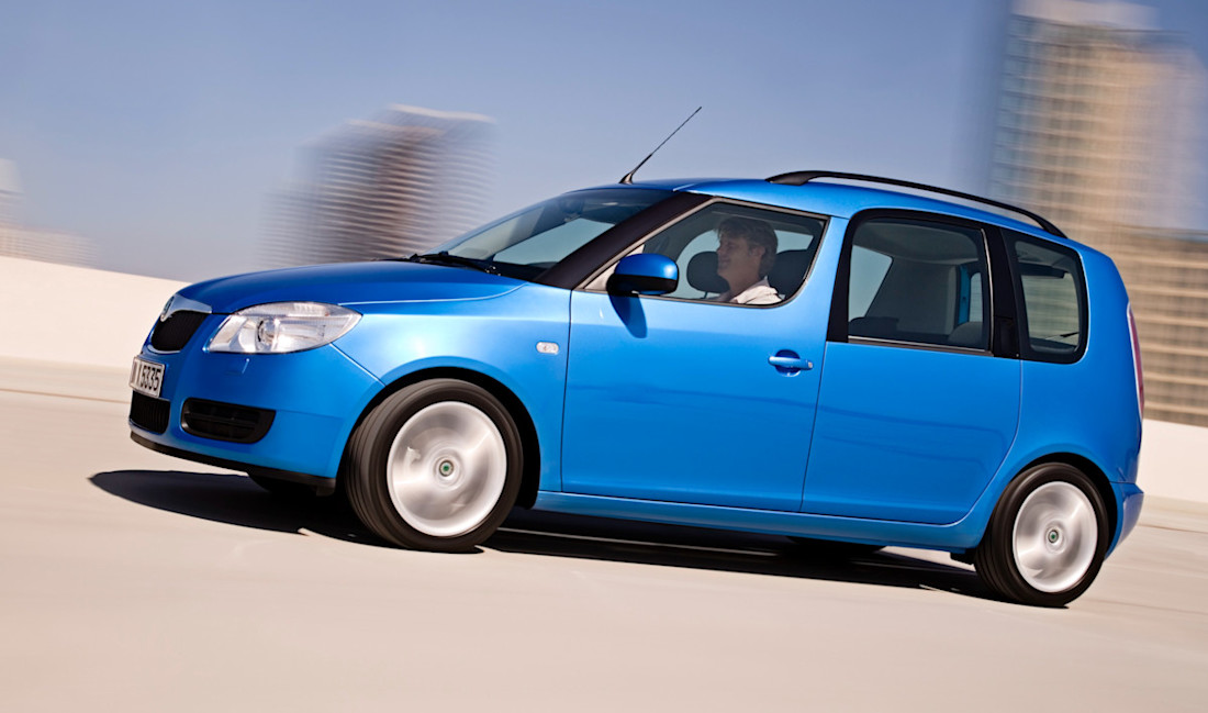 skoda-roomster-side