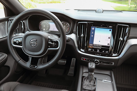 Editorial 2021 volvo v60 t5 awd r design 22 jm