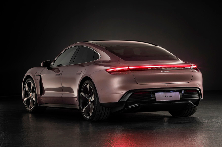 porsche_taycan_33.jpeg