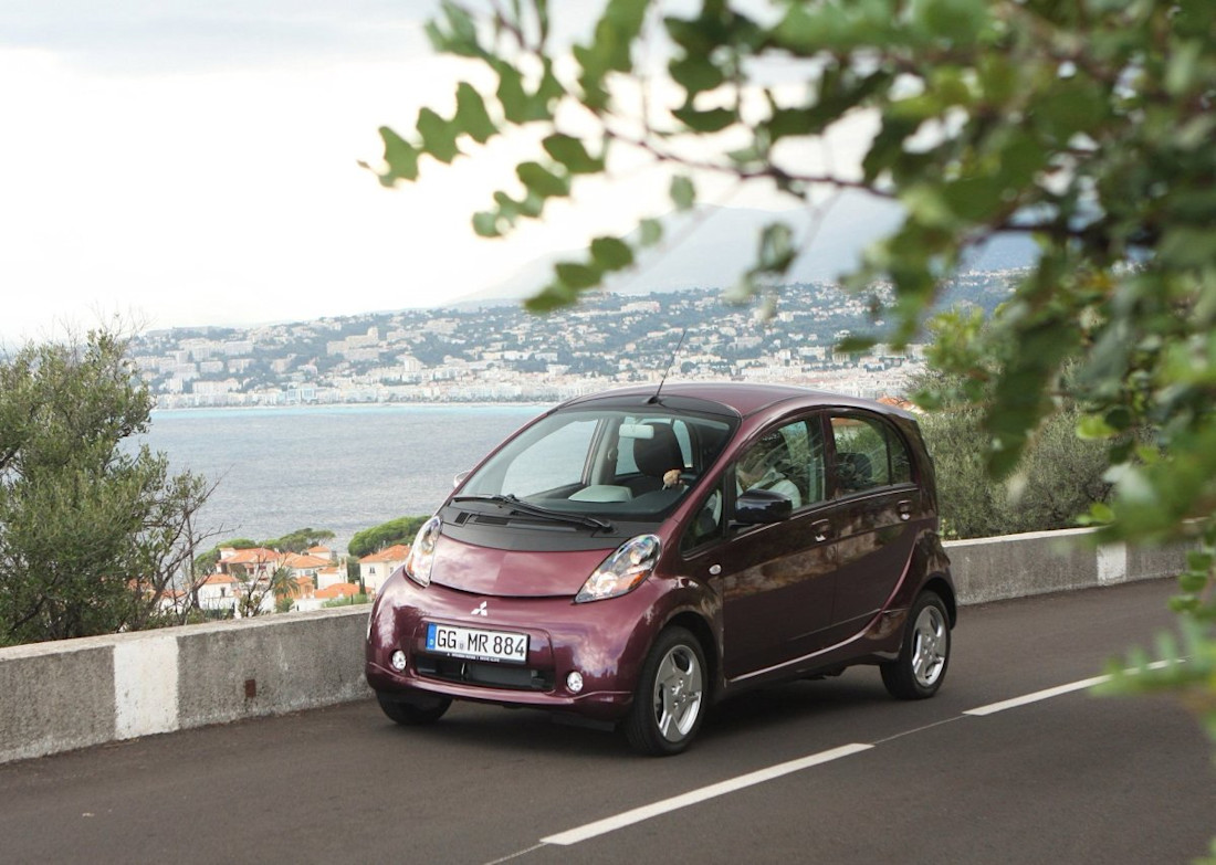 VT-192 - AutoScout24 - elektrische Mitsubishi foto1