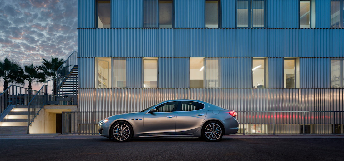 18863-MaseratiGhibliGTMY22