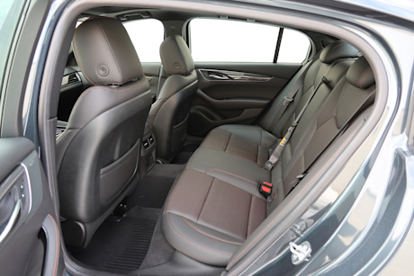 Editorial 2025 cadillac ct5 td jm 250319 19