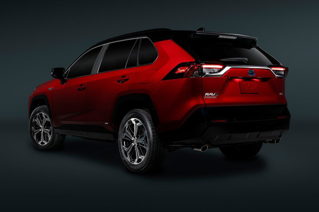 Toyota-RAV4_Prime-2021-1024-0b.jpg