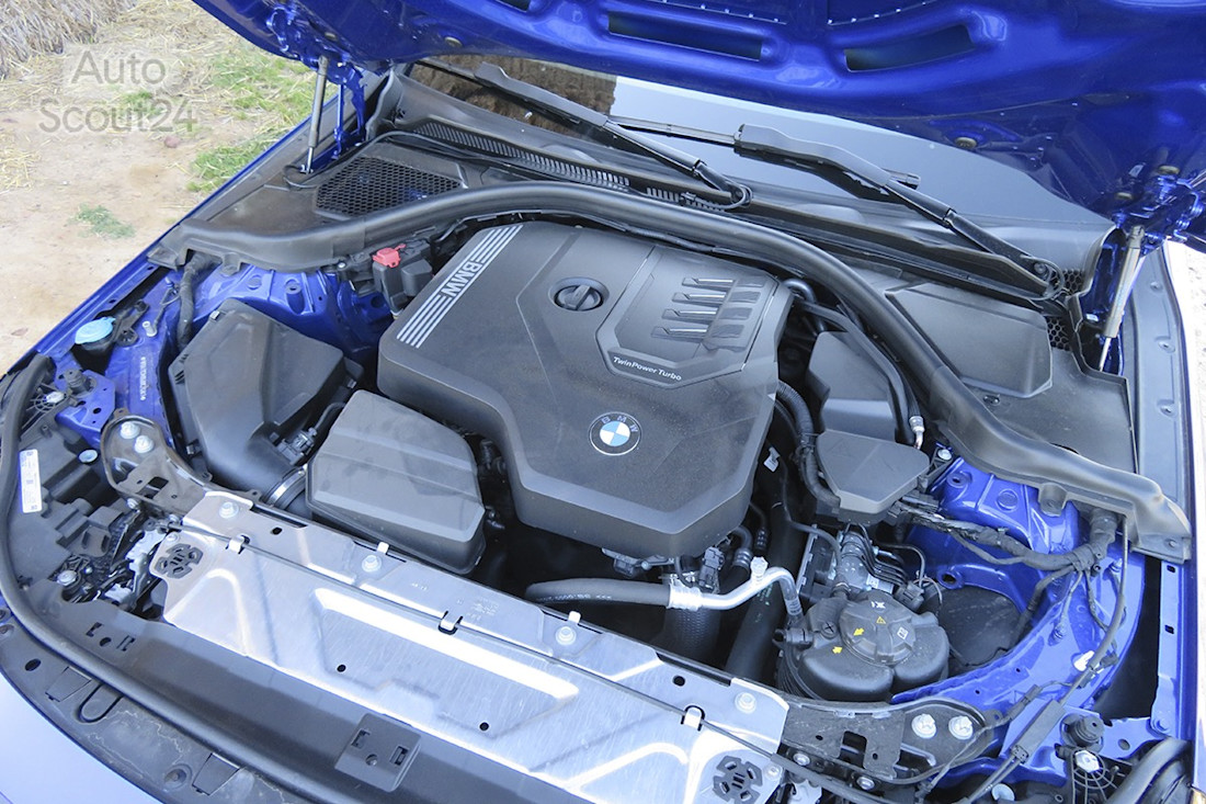 26_BMW_220i_Coup__.JPG