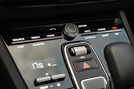 Editorial 2020 porsche cayenne turbo coupe 24 jl